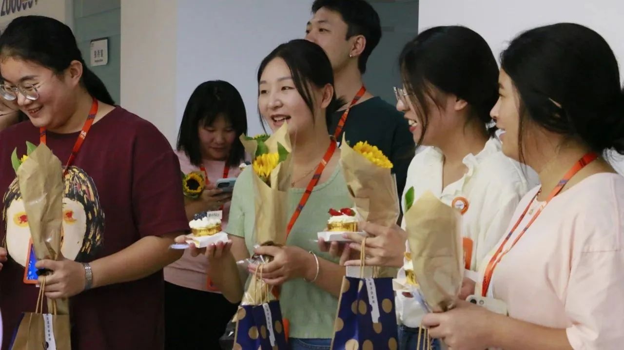 教育的力量 社会的基石｜华博特祝全体老师教师节快乐