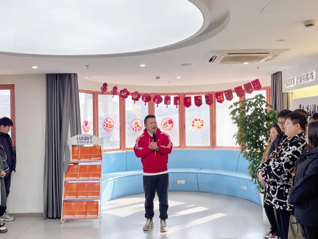 灵蛇献瑞，开门鸿运！2025开门红！