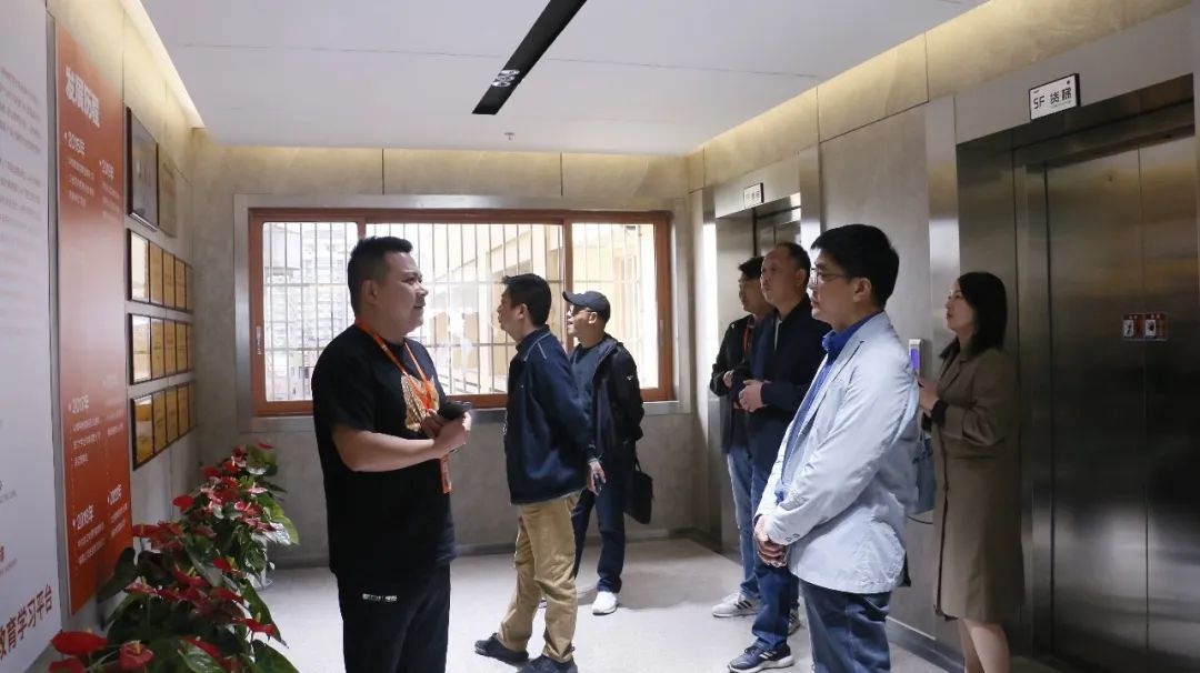 热烈欢迎衢州市工程技术学校(衢州市技师学院)傅林峰书记、郑忠颖校长一行莅临指导
