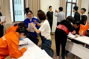 进入华爵集团有限公司人才培养宣讲